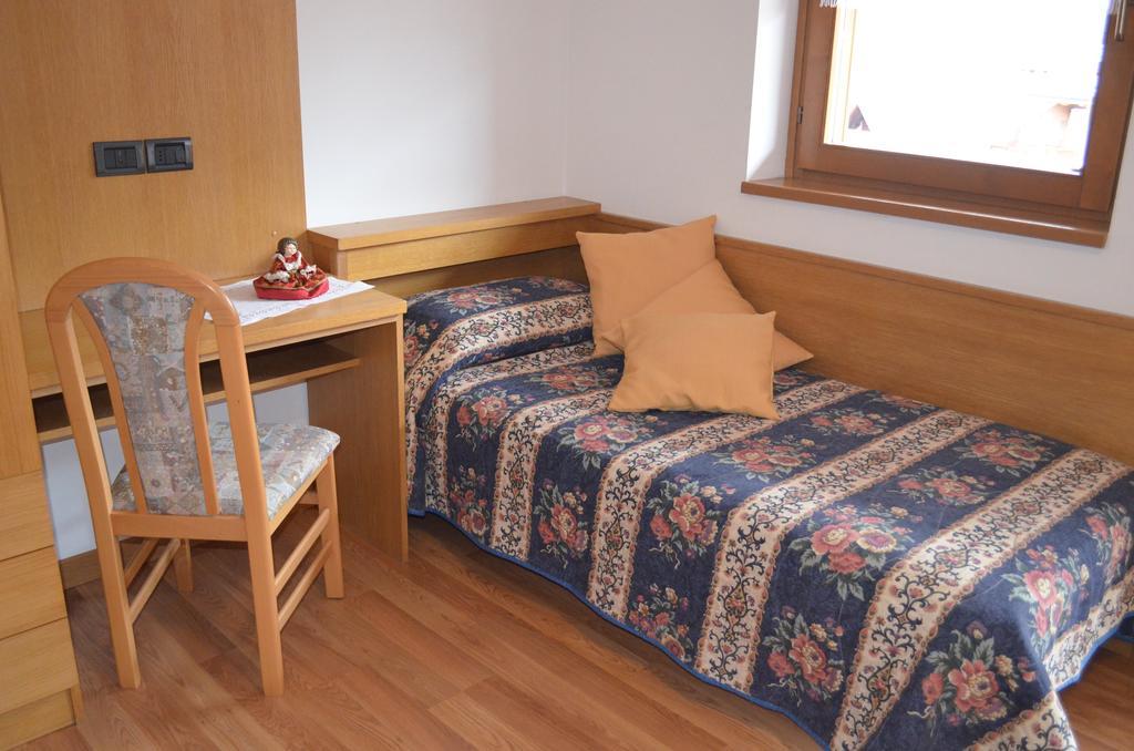 Residence Antares Andalo Room photo