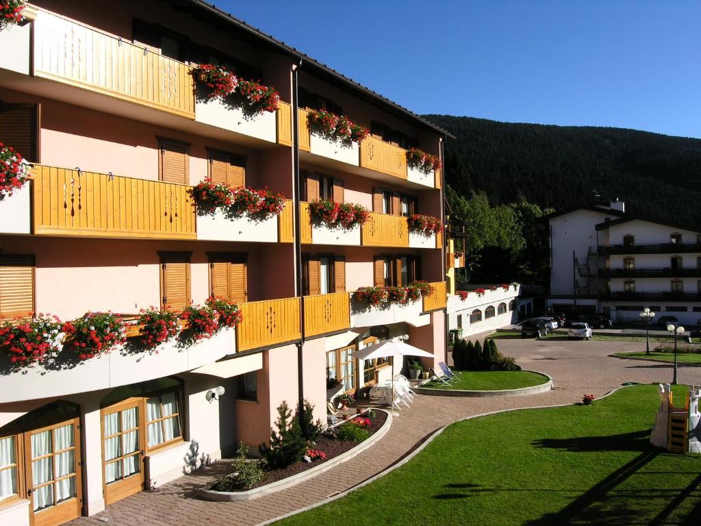 Residence Antares Andalo Exterior photo