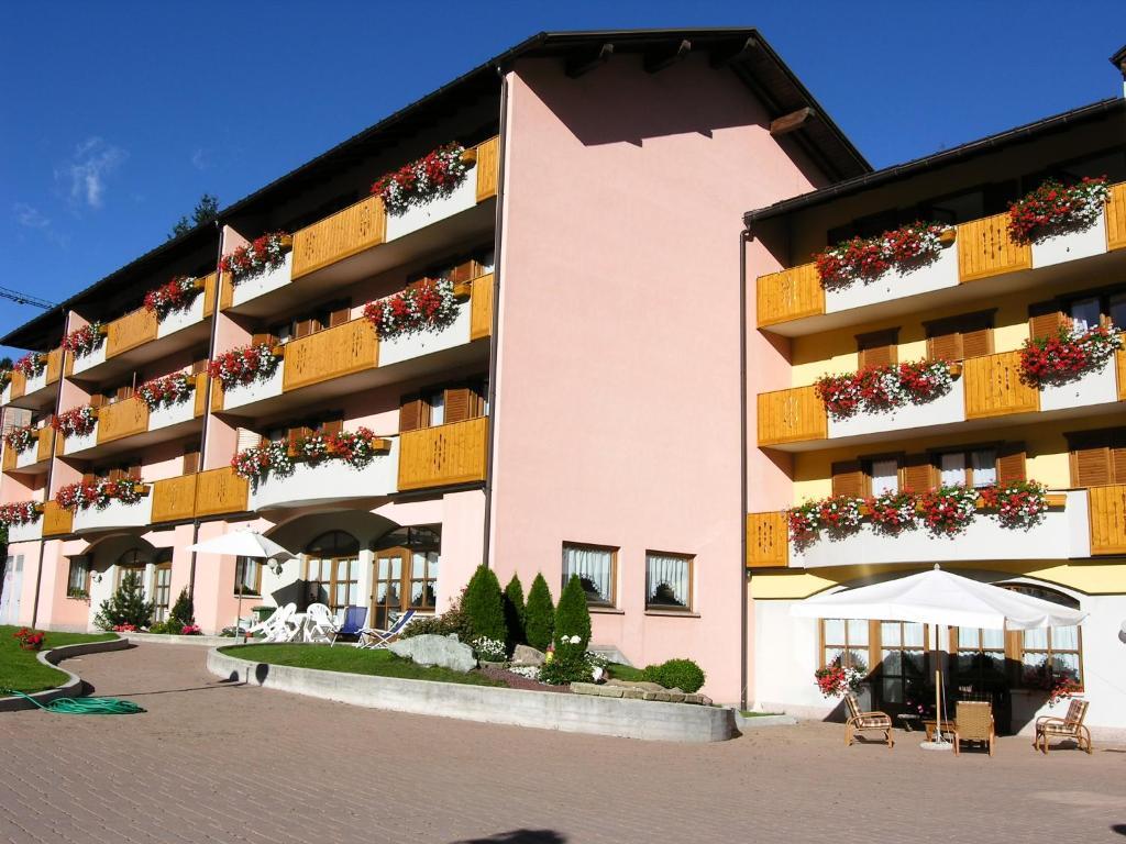 Residence Antares Andalo Exterior photo