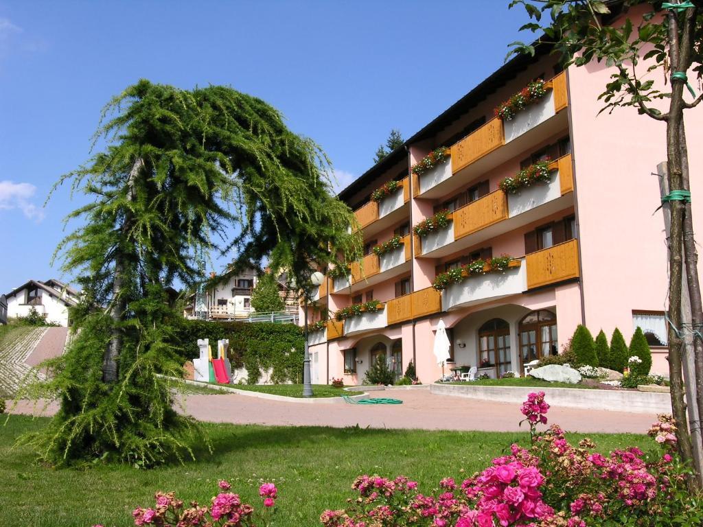 Residence Antares Andalo Exterior photo